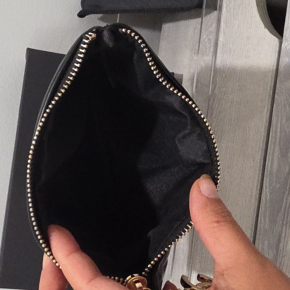 Chanel Black Quilted Women's zipper Wrislet/ Pouch. GWP - Picture 7 of 7